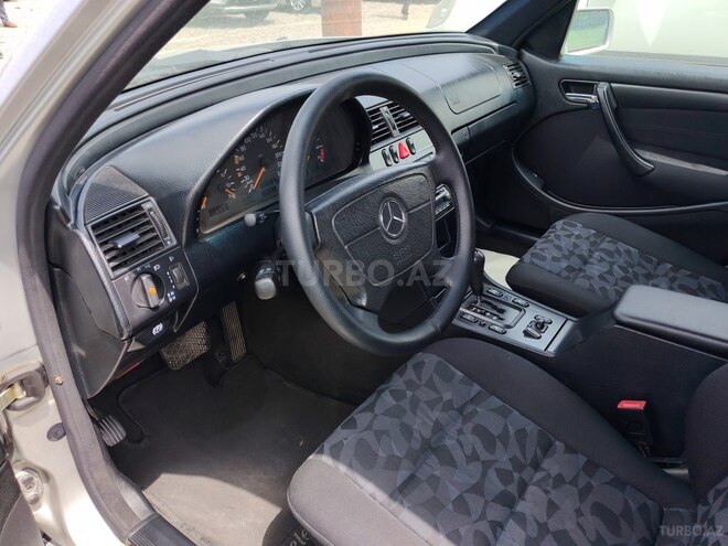 Mercedes C 200 2000, 282,500 km - 2.0 л - Gəncə