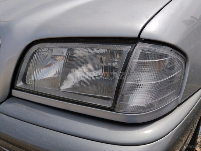 Mercedes C 200 2000, 282,500 km - 2.0 л - Gəncə