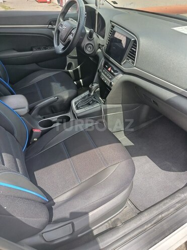 Hyundai Avante 2016, 202,215 km - 1.6 l - Bakı