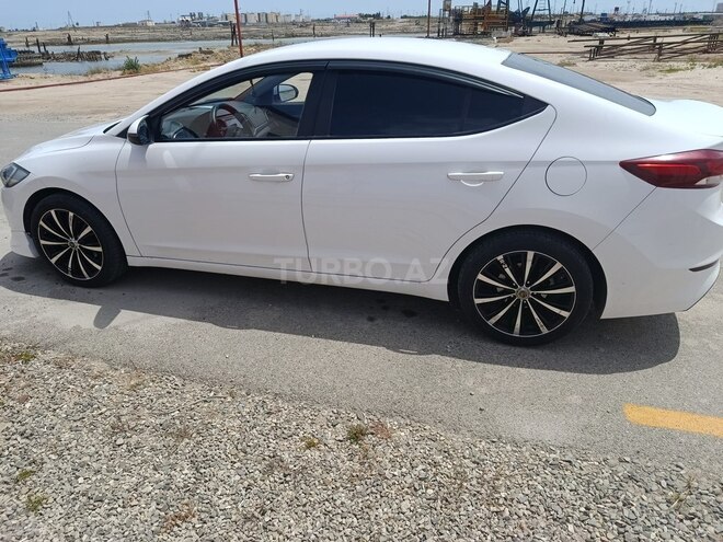 Hyundai Avante 2016, 202,215 km - 1.6 l - Bakı