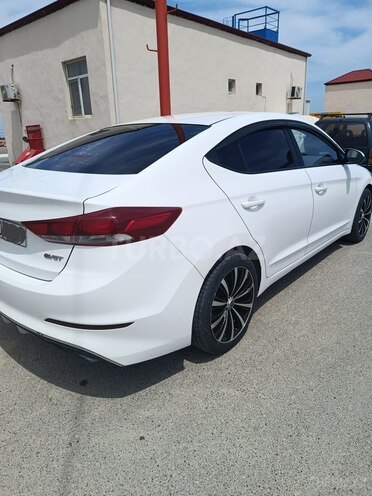Hyundai Avante 2016, 202,215 km - 1.6 l - Bakı