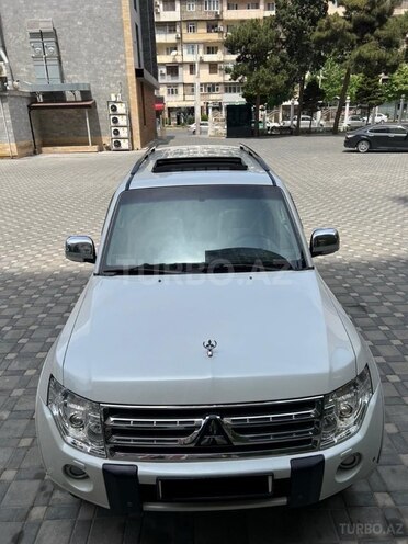 Mitsubishi Pajero 2011, 232,000 km - 3.5 л - Bakı