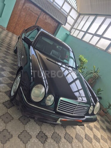 Mercedes E 240 1998, 456,784 km - 2.4 l - Xaçmaz
