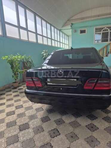 Mercedes E 240 1998, 456,784 km - 2.4 l - Xaçmaz
