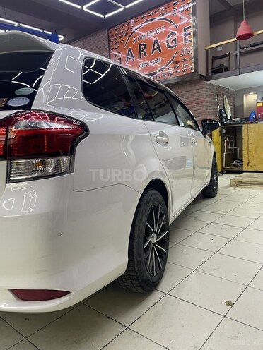 Toyota Corolla Fielder 2017, 178,000 km - 1.5 л - Bakı