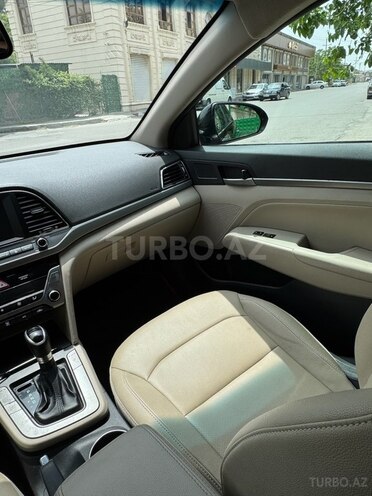 Hyundai Elantra 2016, 181,856 km - 2.0 l - Bakı