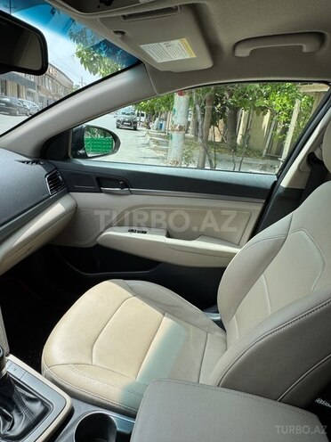 Hyundai Elantra 2016, 181,856 km - 2.0 l - Bakı