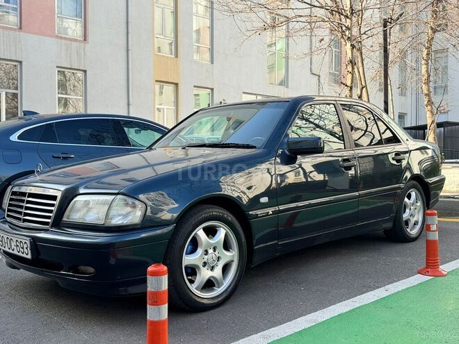 Mercedes C 240 1998, 313,000 km - 2.4 l - Quba