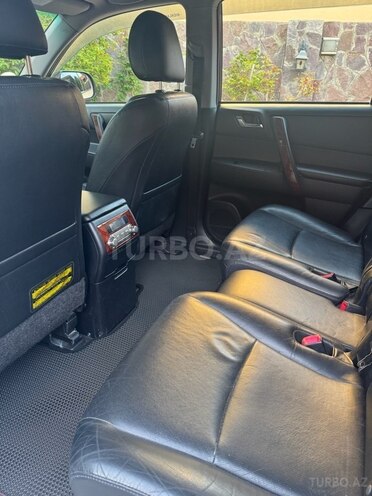 Toyota Highlander-11