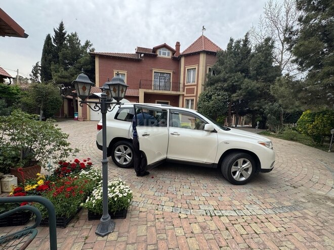 Toyota Highlander-7