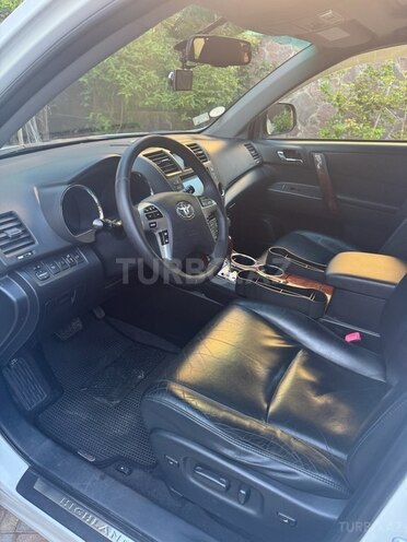 Toyota Highlander-10