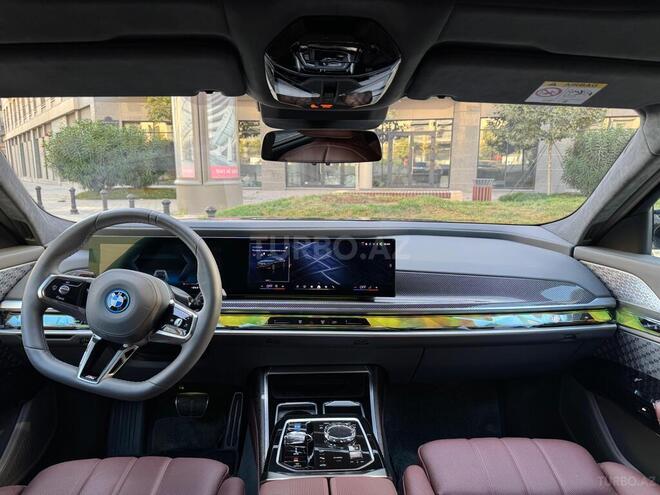 BMW i7 M70 2023, 12,000 km - 0.0 l - Bakı