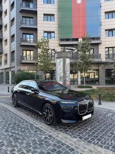BMW i7 M70 2023, 12,000 km - 0.0 l - Bakı