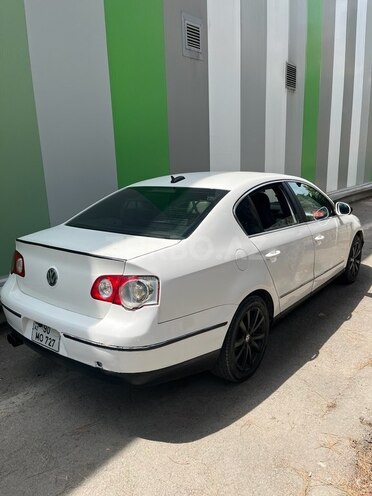 Volkswagen Passat 2005, 254,000 km - 2.0 l - Bakı