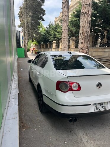 Volkswagen Passat 2005, 254,000 km - 2.0 l - Bakı