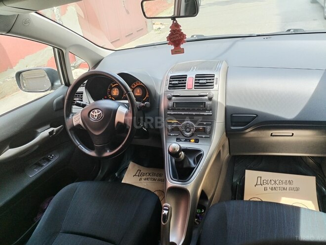 Toyota Auris 2008, 200,000 km - 1.4 л - Bakı
