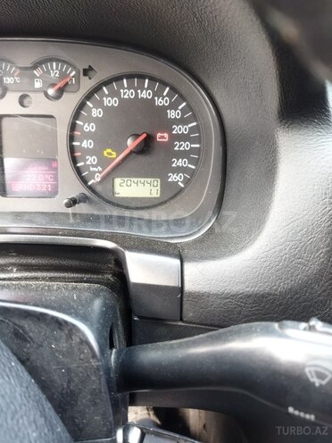 Volkswagen Golf 2001, 204,500 km - 2.0 l - Bakı