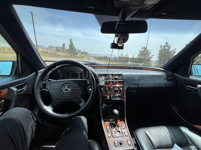 Mercedes C 220 d 1999, 365,600 km - 2.2 л - Bakı