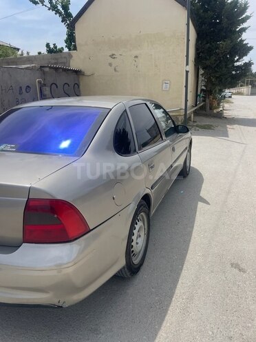 Opel Vectra 1996, 178,000 km - 1.6 l - Bakı