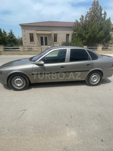 Opel Vectra 1996, 178,000 km - 1.6 l - Bakı