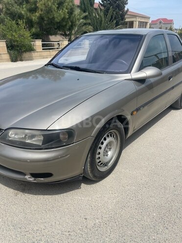 Opel Vectra 1996, 178,000 km - 1.6 l - Bakı