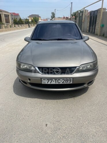 Opel Vectra 1996, 178,000 km - 1.6 l - Bakı