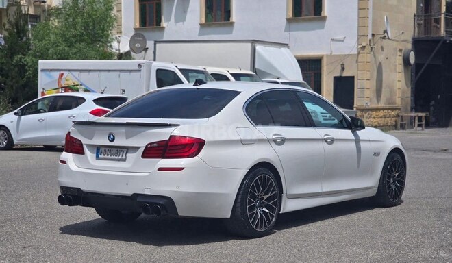 BMW 528 2012, 239,000 km - 2.0 л - Bakı