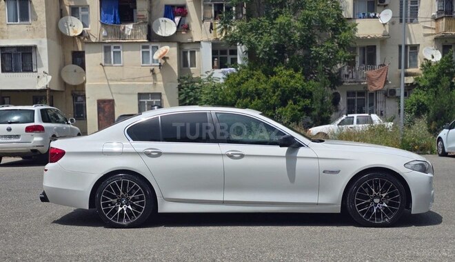BMW 528 2012, 239,000 km - 2.0 л - Bakı