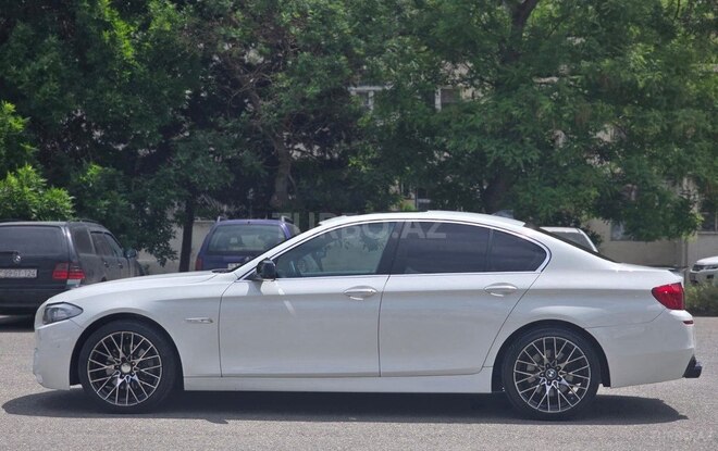 BMW 528 2012, 239,000 km - 2.0 л - Bakı