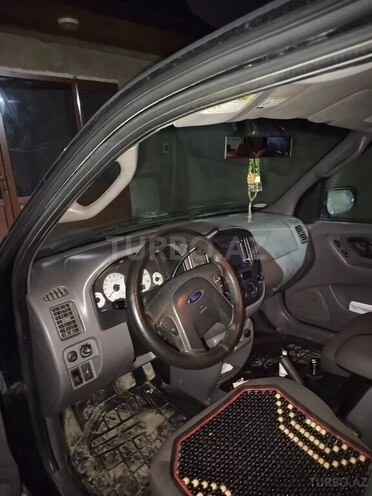 Ford Escape 2001, 327,538 km - 3.0 l - Xaçmaz