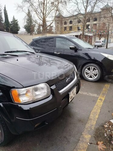 Ford Escape 2001, 327,538 km - 3.0 l - Xaçmaz