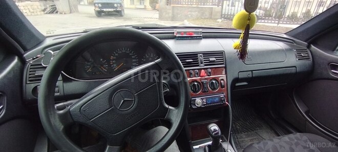 Mercedes C 180 1998, 323,934 km - 1.8 л - İsmayıllı