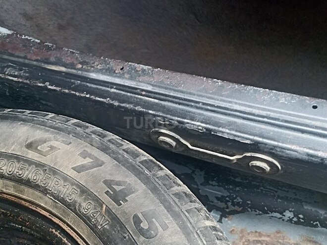Mercedes E 200 d 1993, 352,000 km - 2.0 л - Sumqayıt