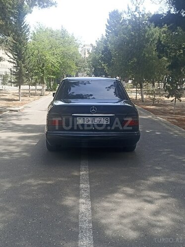 Mercedes E 200 d 1993, 352,000 km - 2.0 л - Sumqayıt