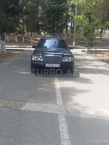 Mercedes E 200 d 1993, 352,000 km - 2.0 л - Sumqayıt