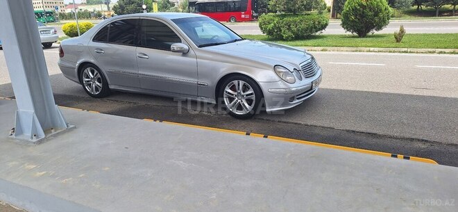 Mercedes E 220 d 2005, 343,800 km - 2.2 л - Bakı