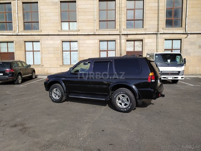 Mitsubishi  2000, 209,000 km - 3.0 l - Bakı