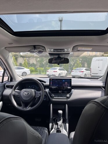 Toyota Corolla Cross 2024, 9,500 km - 2.0 л - Bakı