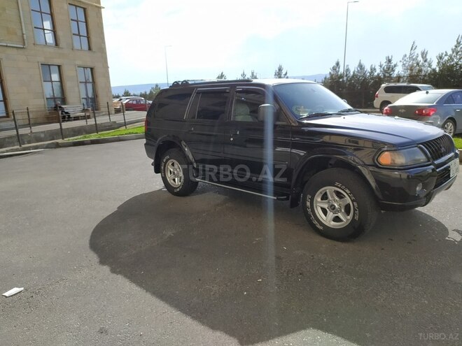 Mitsubishi  2000, 209,000 km - 3.0 l - Bakı