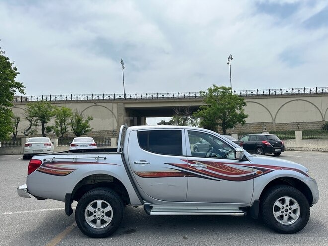 Mitsubishi L200 2008, 471,000 km - 2.5 l - Bakı