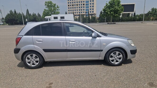 Kia Rio 2006, 285,000 km - 1.5 l - Gəncə