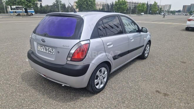 Kia Rio 2006, 285,000 km - 1.5 l - Gəncə