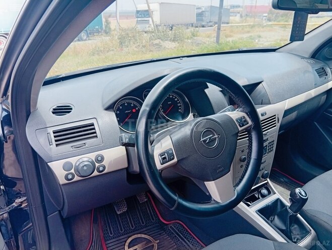Opel Astra 2007, 203,000 km - 1.6 l - Bakı