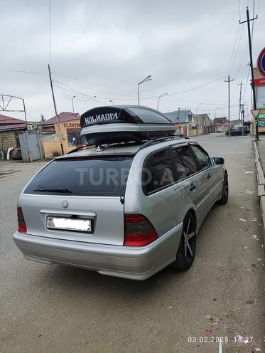 Mercedes C 200 2000, 380,000 km - 2.0 l - Qusar