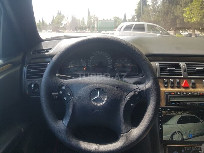 Mercedes E 220 d 2002, 280,000 km - 2.2 l - Gəncə