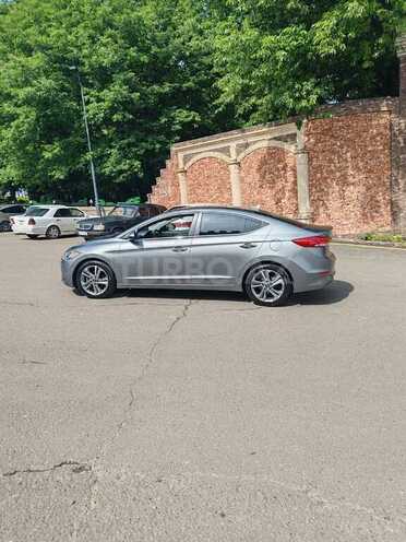 Hyundai Elantra 2017, 175,418 km - 2.0 л - Tovuz
