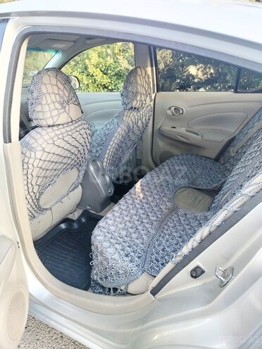 Nissan Sunny-9