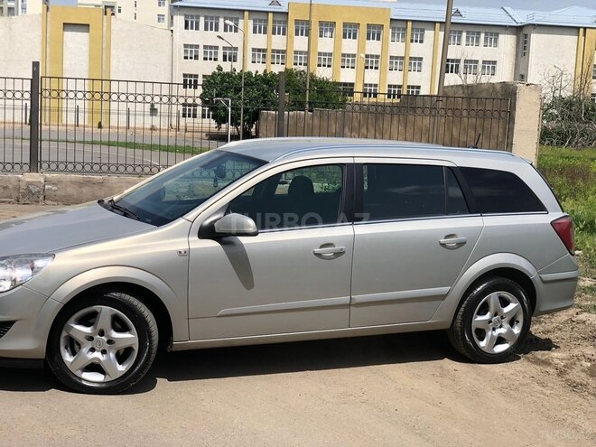 Opel Astra 2007, 256,670 km - 1.4 l - Gəncə