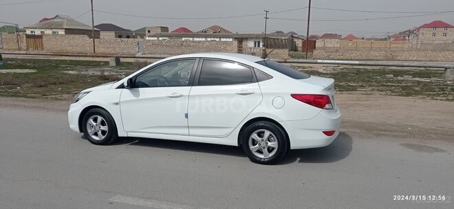 Hyundai Accent 2013, 155,000 km - 1.6 l - Bakı