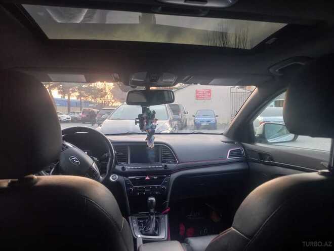 Hyundai Elantra 2018, 138,404 km - 1.6 l - Bakı